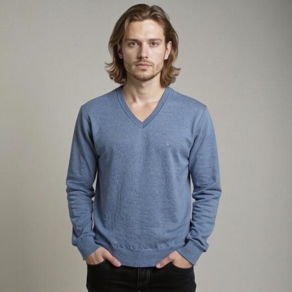 The Men’s Store at Bloomingdales Cashmere Blue V-Neck Sweater Size Medium - Picture 1 of 10